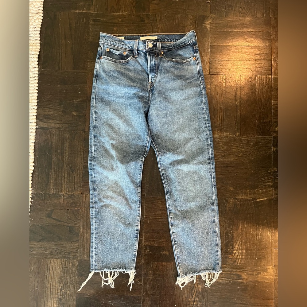 Cropped Size 27 Levi’s Wedgie Jeans